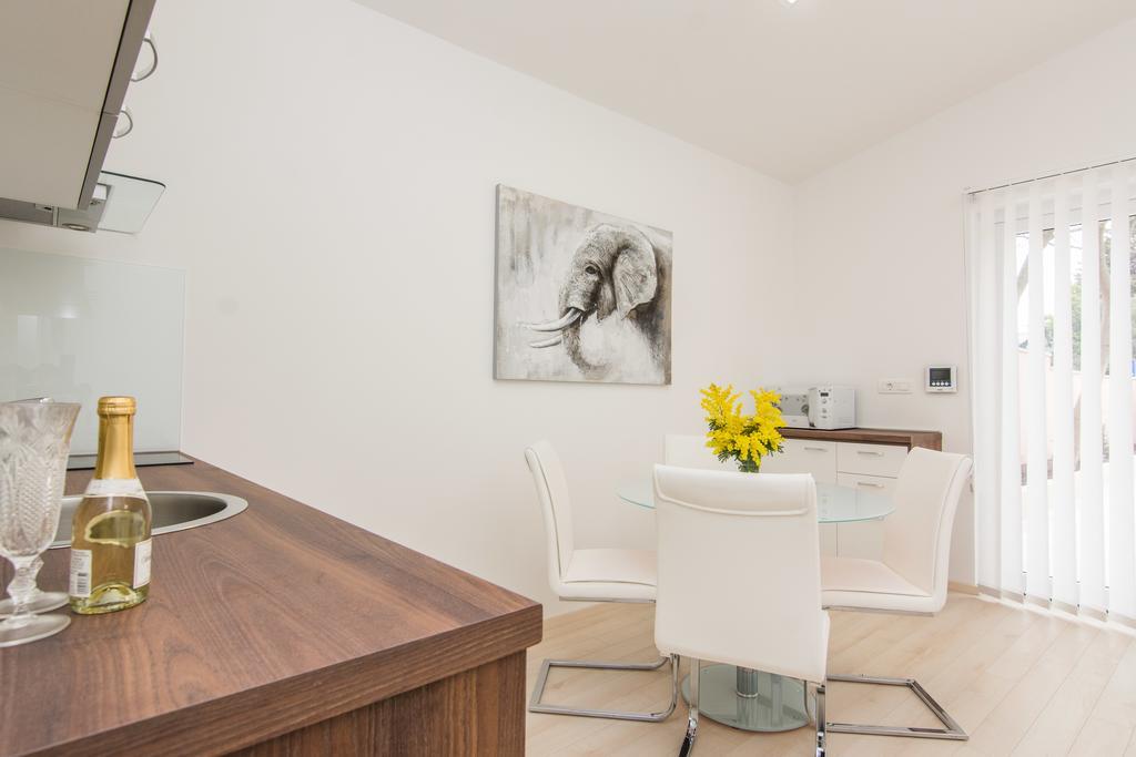Eden Apartments ザダル エクステリア 写真