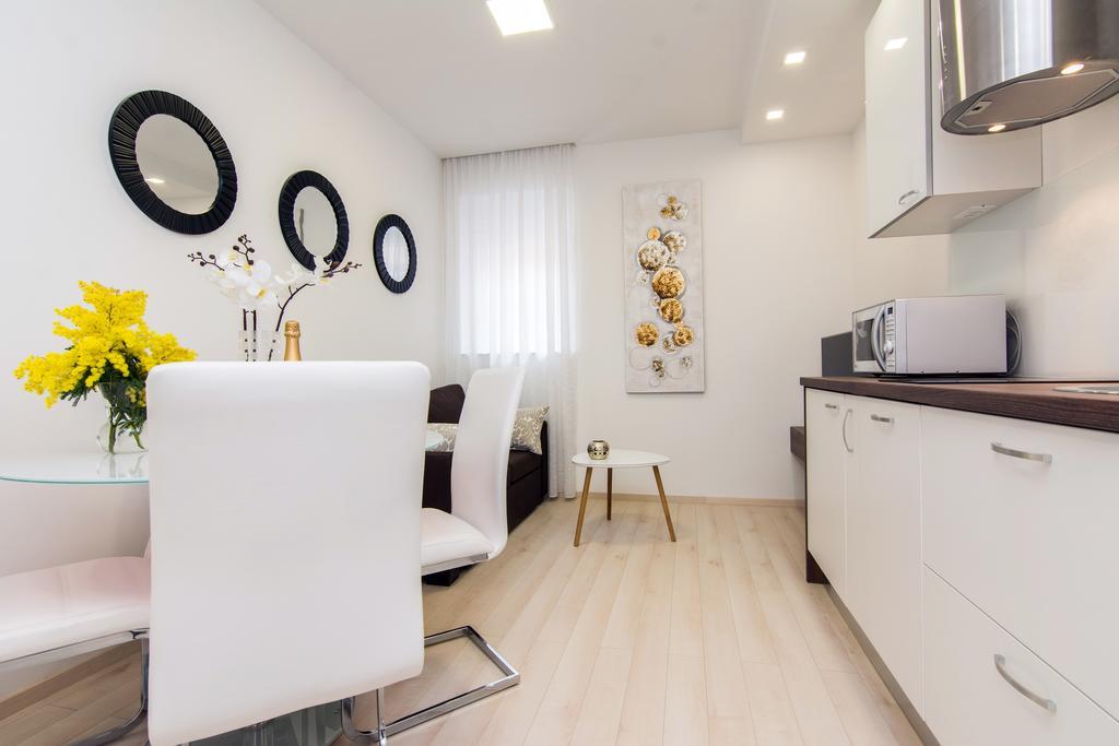 Eden Apartments ザダル エクステリア 写真